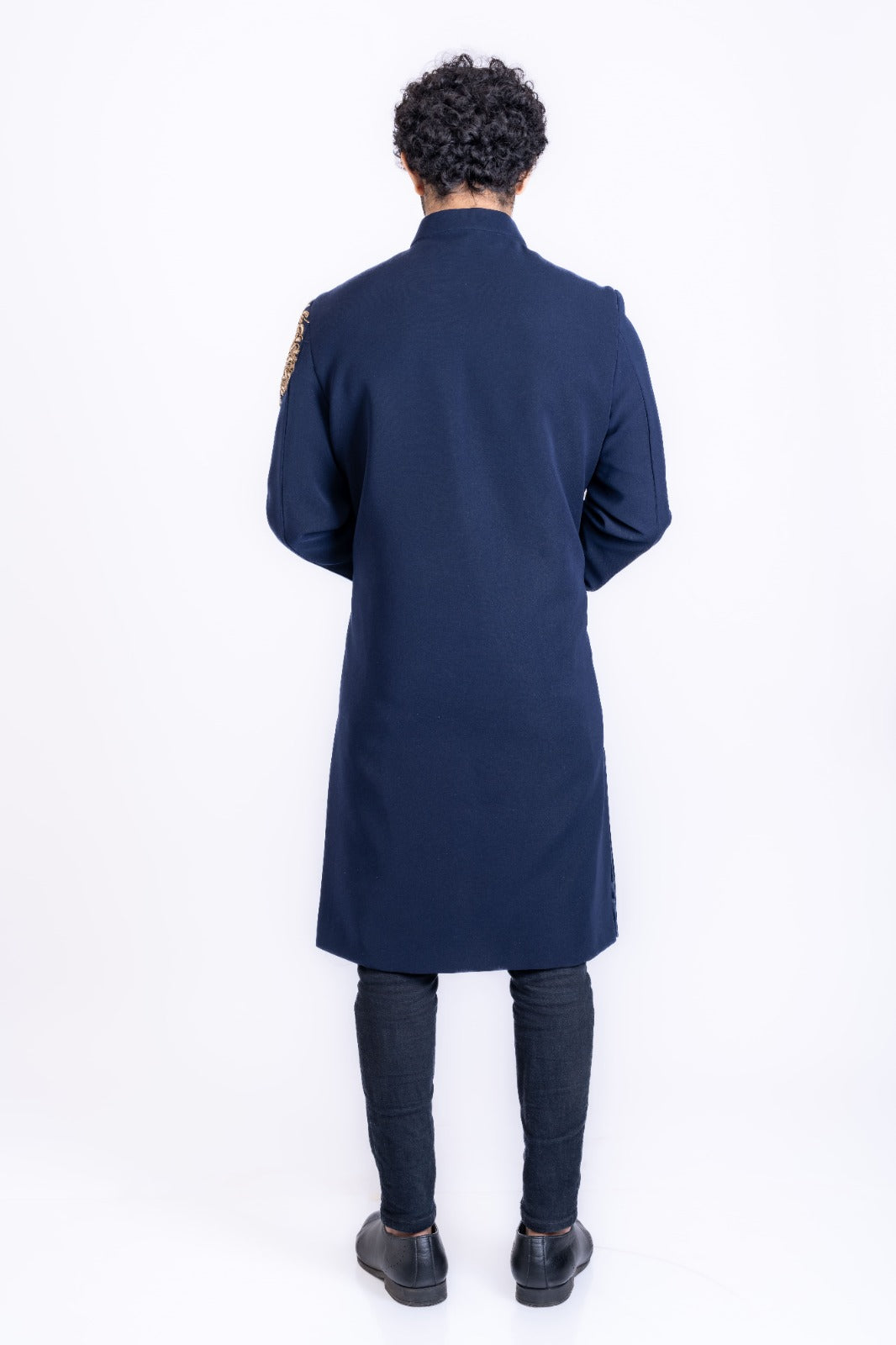 LN_Structured_Silhouette_sherwani